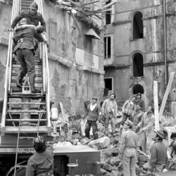 Special "Cinema! Italia! - Sonntags-Matinée": LE MANI SULLA CITTÀ - Hände über der Stadt (1963)